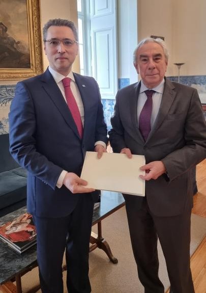 The Ambassador of Kazakhstan to Portugal Presented Copies of Credentials
