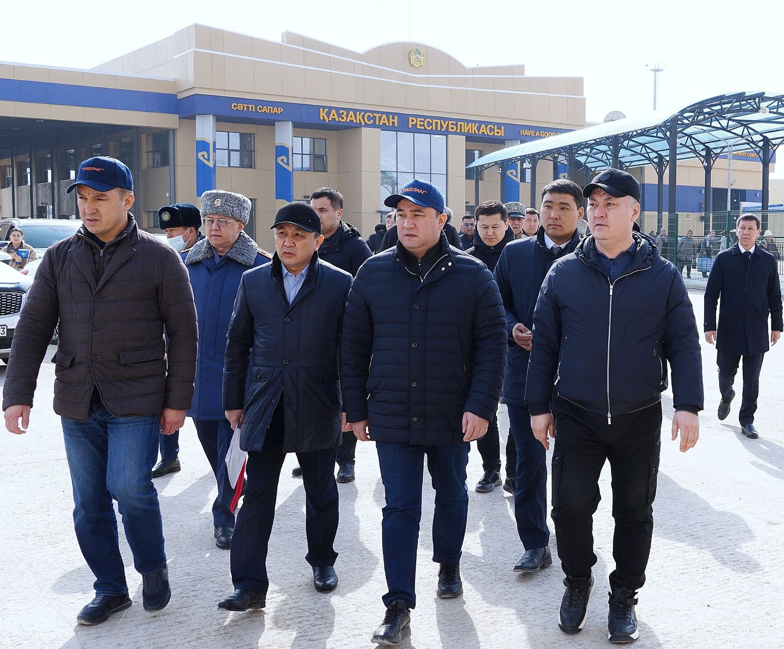 ТУРКЕСТАН: НУРАЛХАН КУШЕРОВ ПОСЕТИЛ ТАМОЖЕННЫЙ ПОСТ «КАПЛАНБЕК» В САРЫАГАШЕ