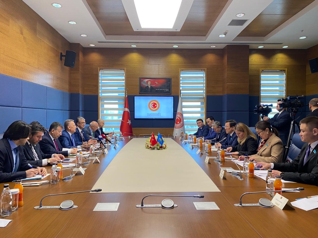 Kazakistan ve Türkiye parlamentolar arası işbirliğini genişletiyor