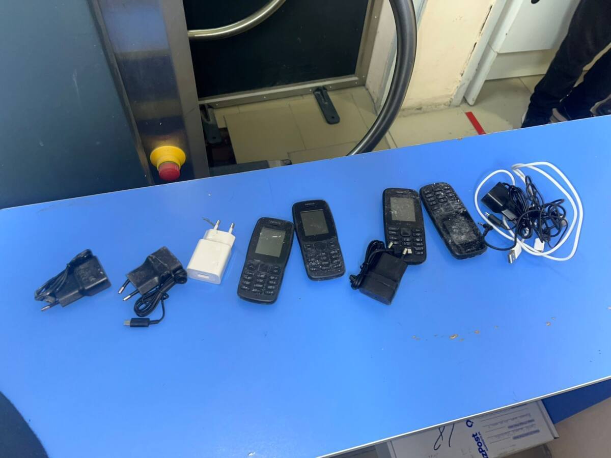Мужчина пытался перебросить телефоны в колонию Кызылорды