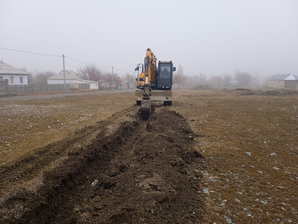Берікқара ауылдық округі Майтөбе ауылындағы көшелердің арықтарын тазалау жұмыстары жүргізілуде.