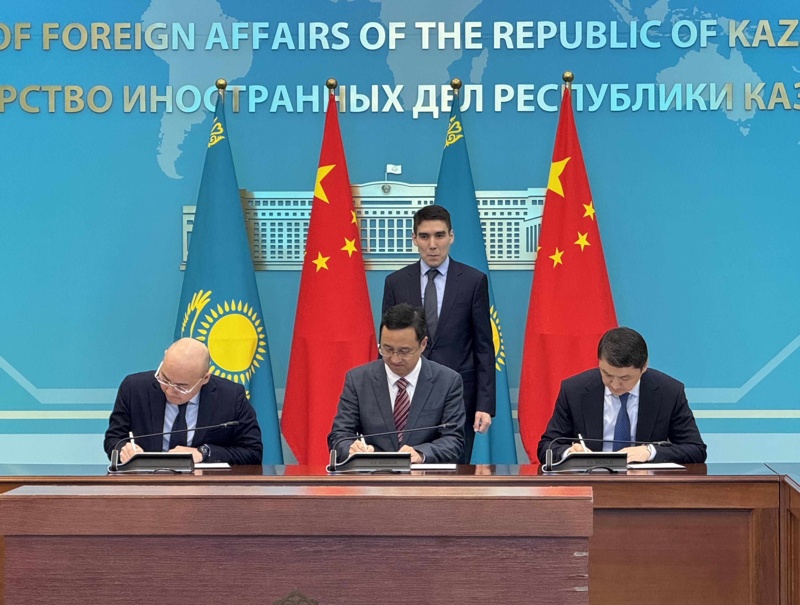 Китайская компания «East Hope Group» запустит один из крупнейших проектов в Казахстане в сфере металлургии