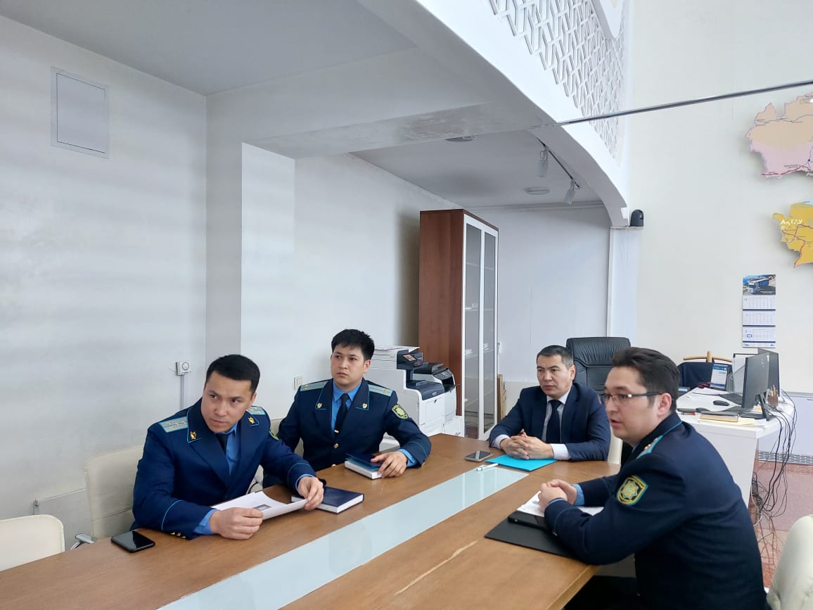 Автомобиль көлігі және көліктік бақылау комитеті Қазақстан Республикасы Бас прокуратурасының Құқықтық статистика және арнайы есепке алу жөніндегі комитетімен cеминар өткізді