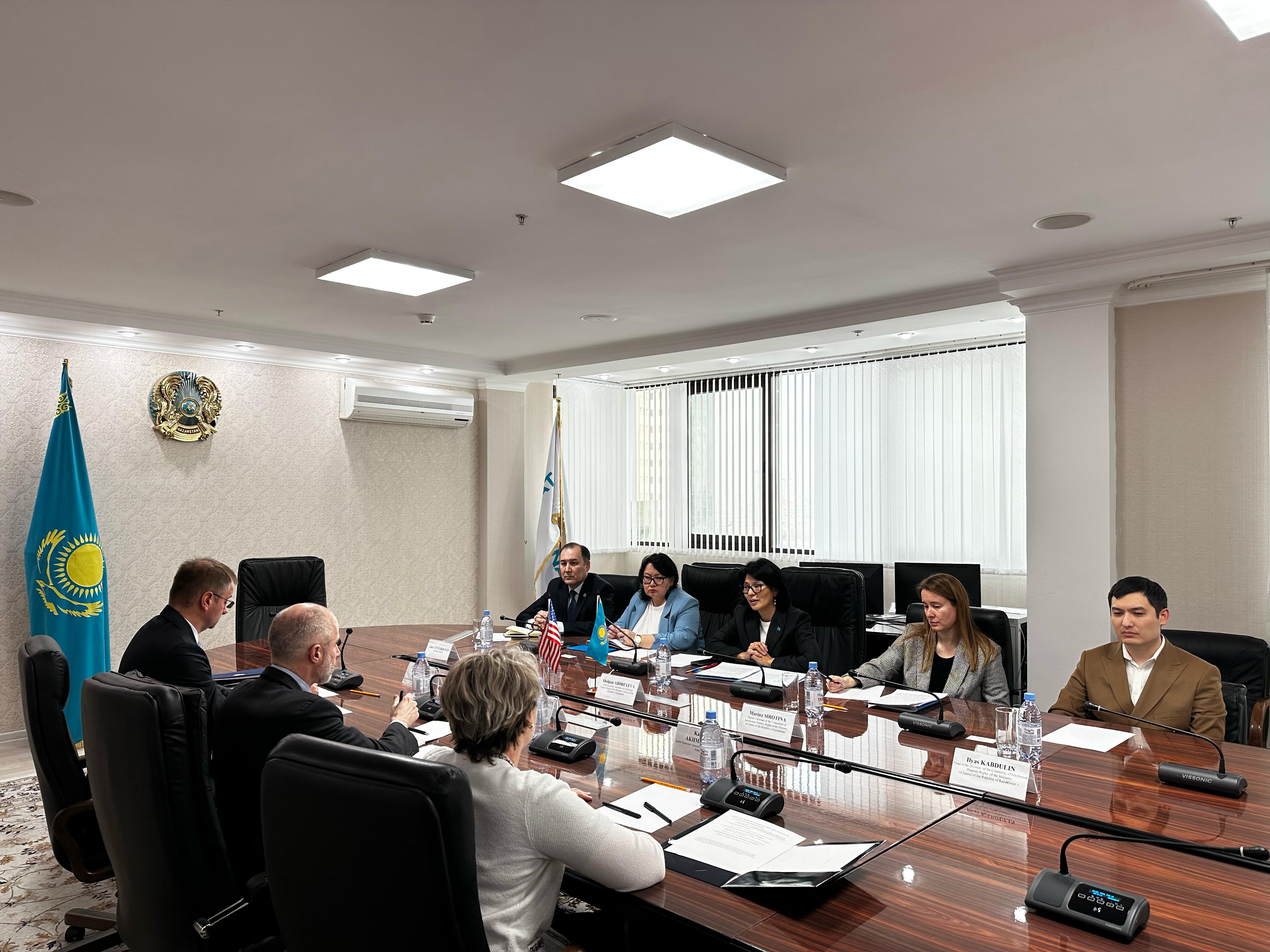 ҚАЗАҚСТАН МЕН АҚШ ЗИЯТКЕРЛІК МЕНШІК САЛАСЫНДАҒЫ ЫНТЫМАҚТАСТЫҚТЫ НЫҒАЙТУДА