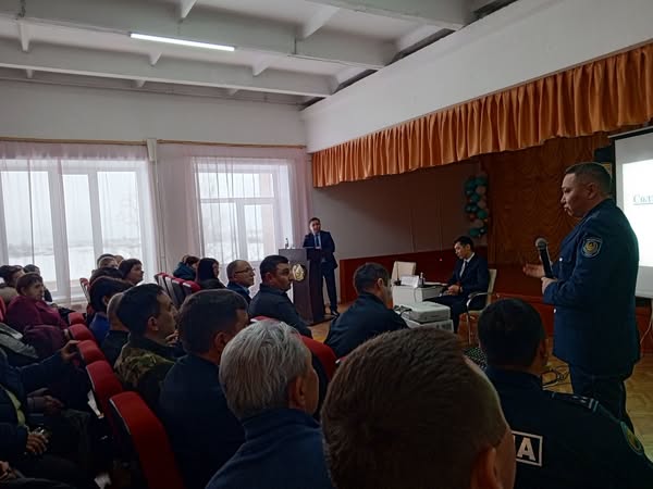 Ашық мемлекет бағдарламасы аясында аудан әкімі С. Қ. Сәдуақасовтың Виноградовка ауылдық округінің Виноградовка ауылының тұрғындарымен және бизнес-серіктестерімен есептік кездесуі өтті.