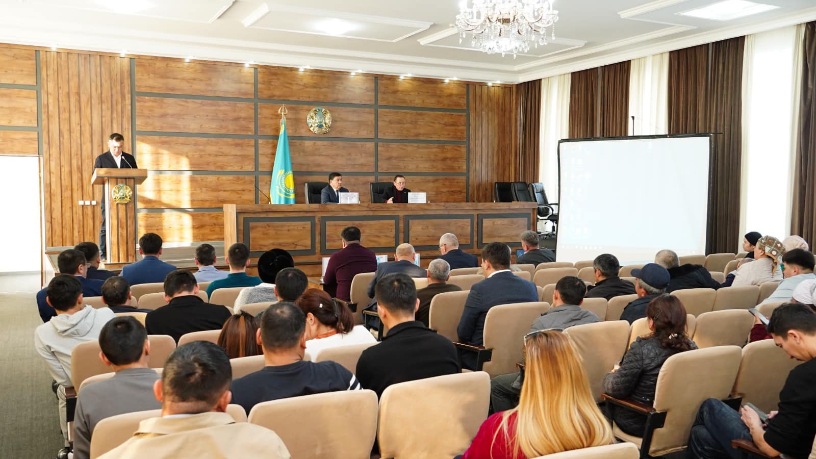 ТҮРКІСТАН ОБЛЫСЫНДА КӘСІПКЕРЛІКТІ МЕМЛЕКЕТТІК ҚОЛДАУ БАҒДАРЛАМАЛАРЫ КЕҢІНЕН ТҮСІНДІРІЛУДЕ