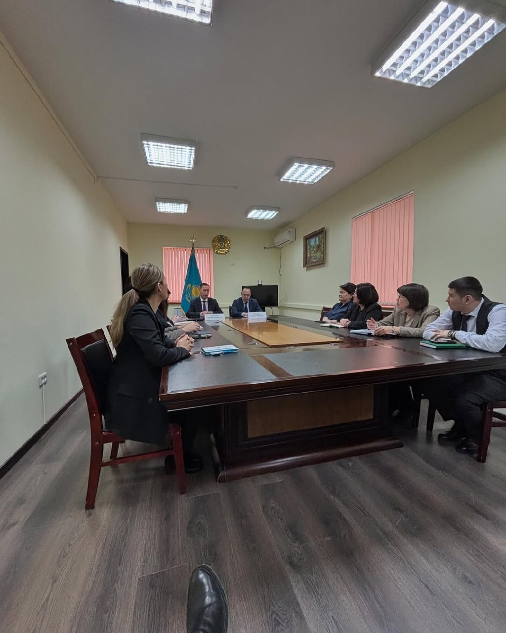 On February 20, 2025, the staff of the Department of Coordination of Employment and Social Programs of the Mangistau Region held a meeting with the head of the Department of the Agency of the Republic of Kazakhstan for Civil Service in the Mangistau Region T. Zhumagulov on the Concept for the Development of the Civil Service of the Republic of Kazakhstan for 2024-2029