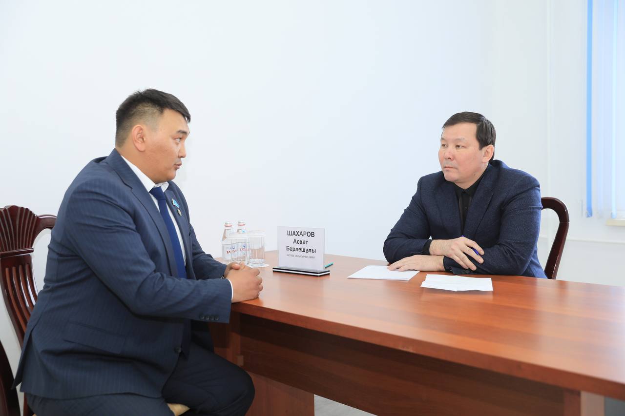 Өңір басшысы Асхат Шахаров Шалқарда азаматтарды қабылдады