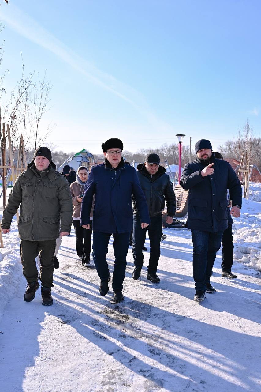 Аким области ознакомился с состоянием общественных пространств в Семее