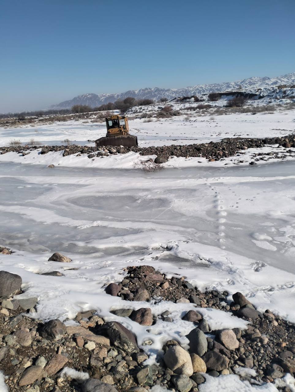 Д.Қонаев атындағы ҮАК филиалы су тасқыны кезеңіне дайындық аясында каналдардың бас құрылыстарын жауып, электр жабдықтары мен көтергіш механизмдерді тексерді