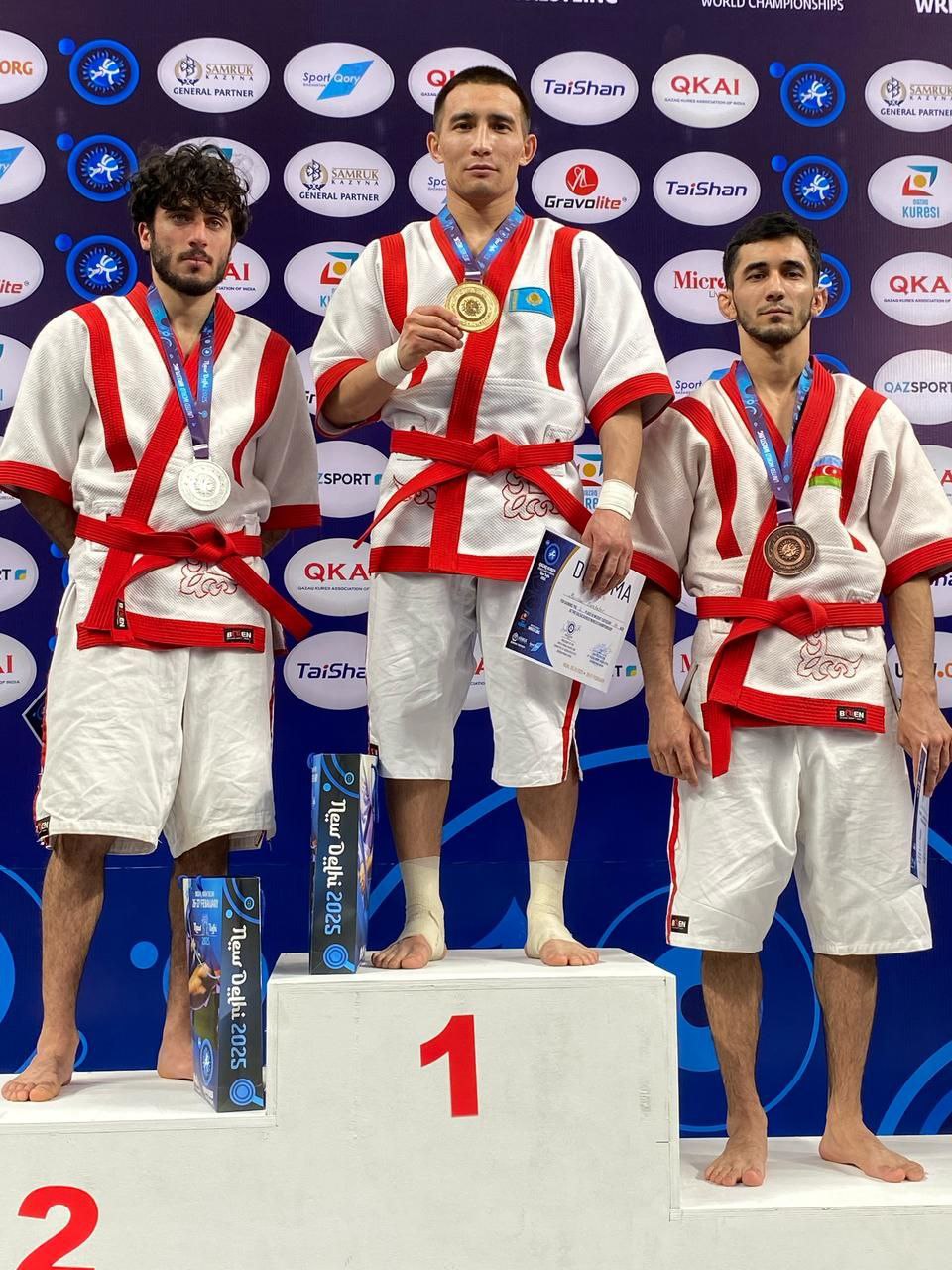 Мейіржан Берекетов - чемпион мира по қазақ күресі
