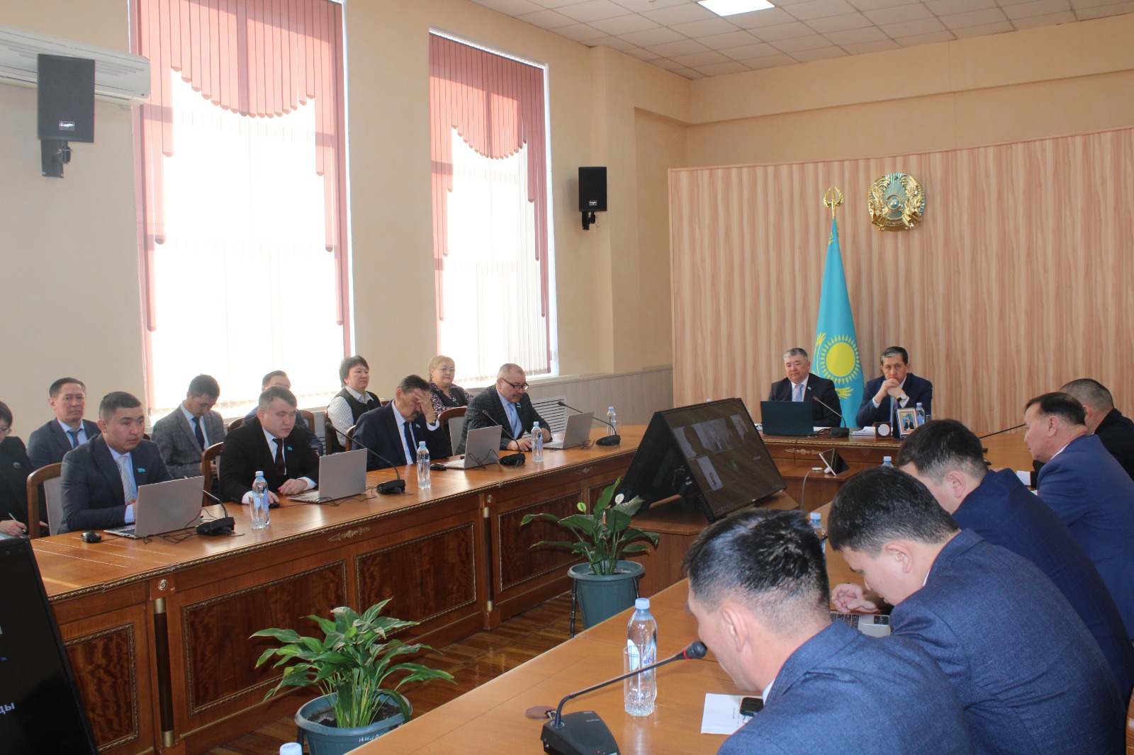 2025 жылдың 27 ақпан күні аудандық мәслихаттың отыз үшінші сессиясы өтті.