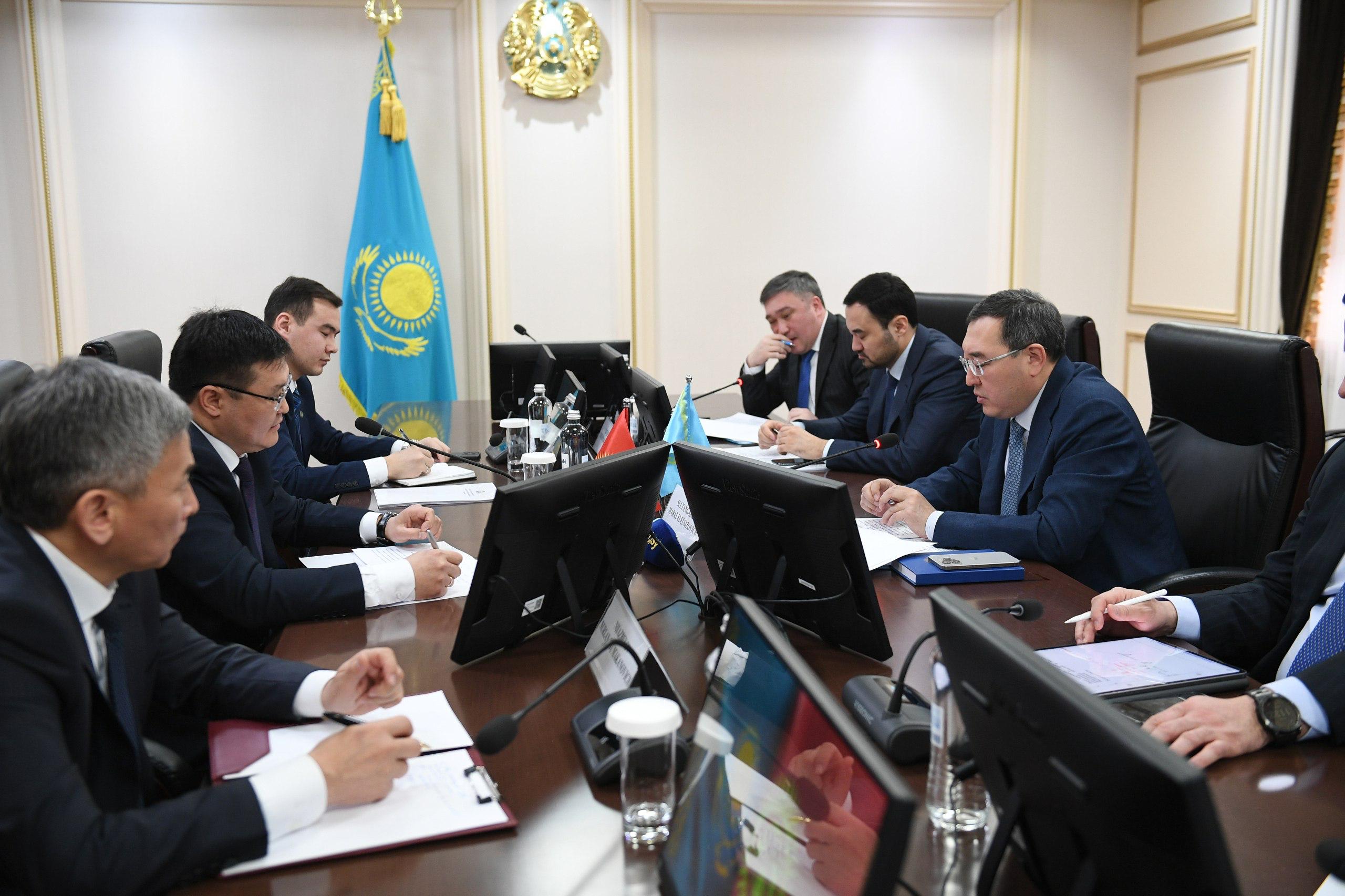 Алматы облысының әкімі Қырғыз Республикасының Бас консулымен кездесті
