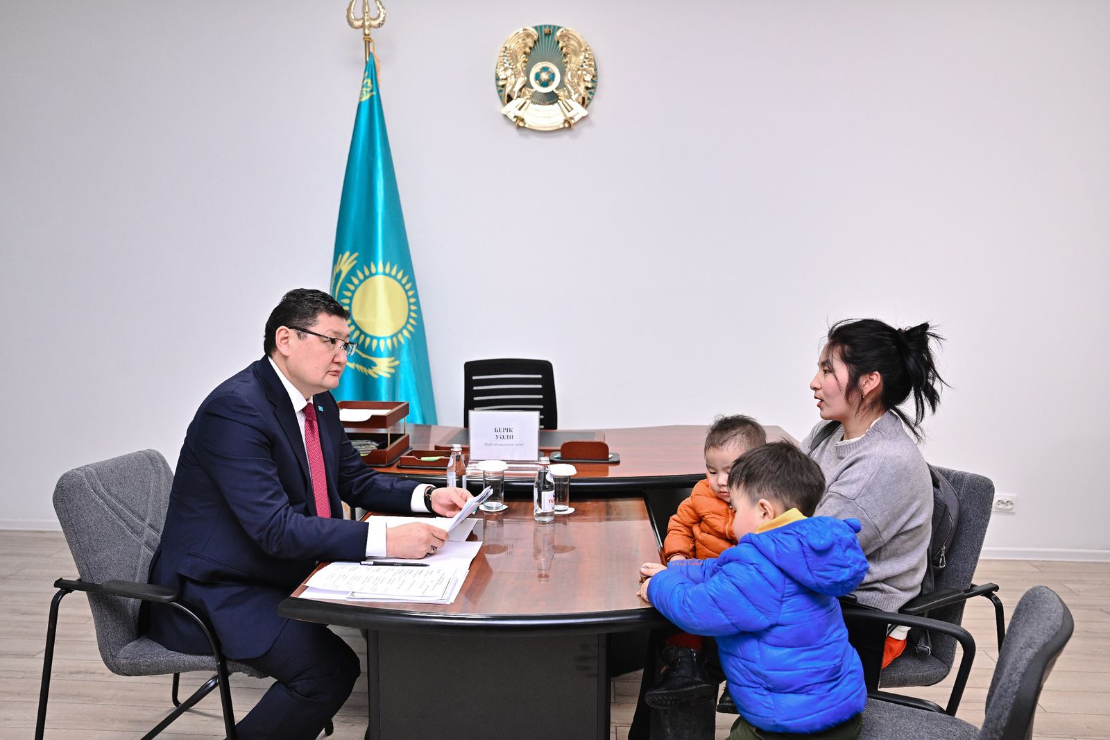 Облыс әкімі азаматтарды жеке сұрақтары бойынша қабылдады