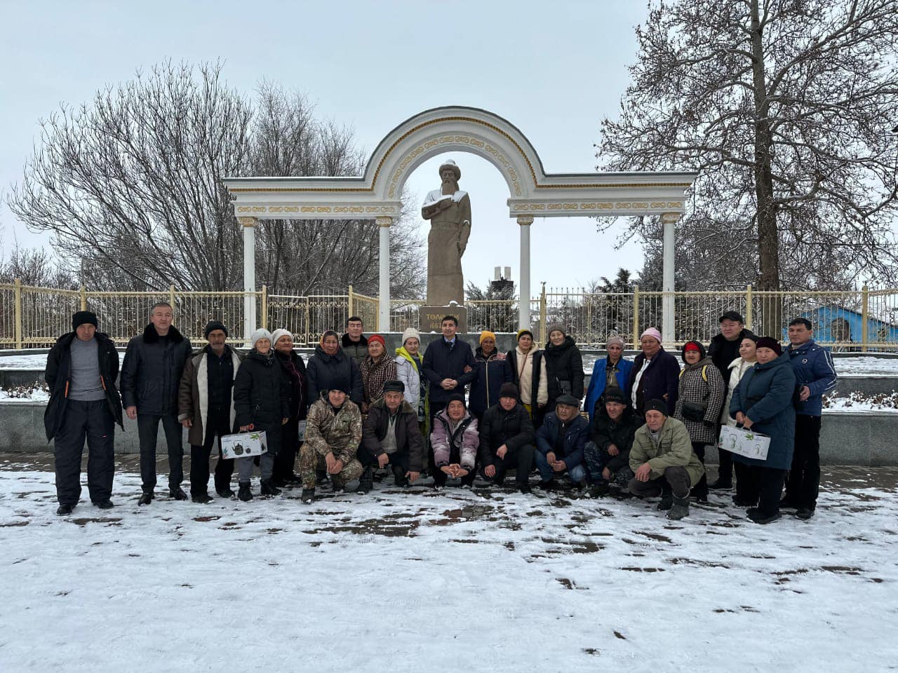 ТҮРКІСТАН: ТӨЛЕБИДЕ ТАЗАЛЫҚ ЖАНАШЫРЛАРЫНА ҚҰРМЕТ КӨРСЕТІЛДІ