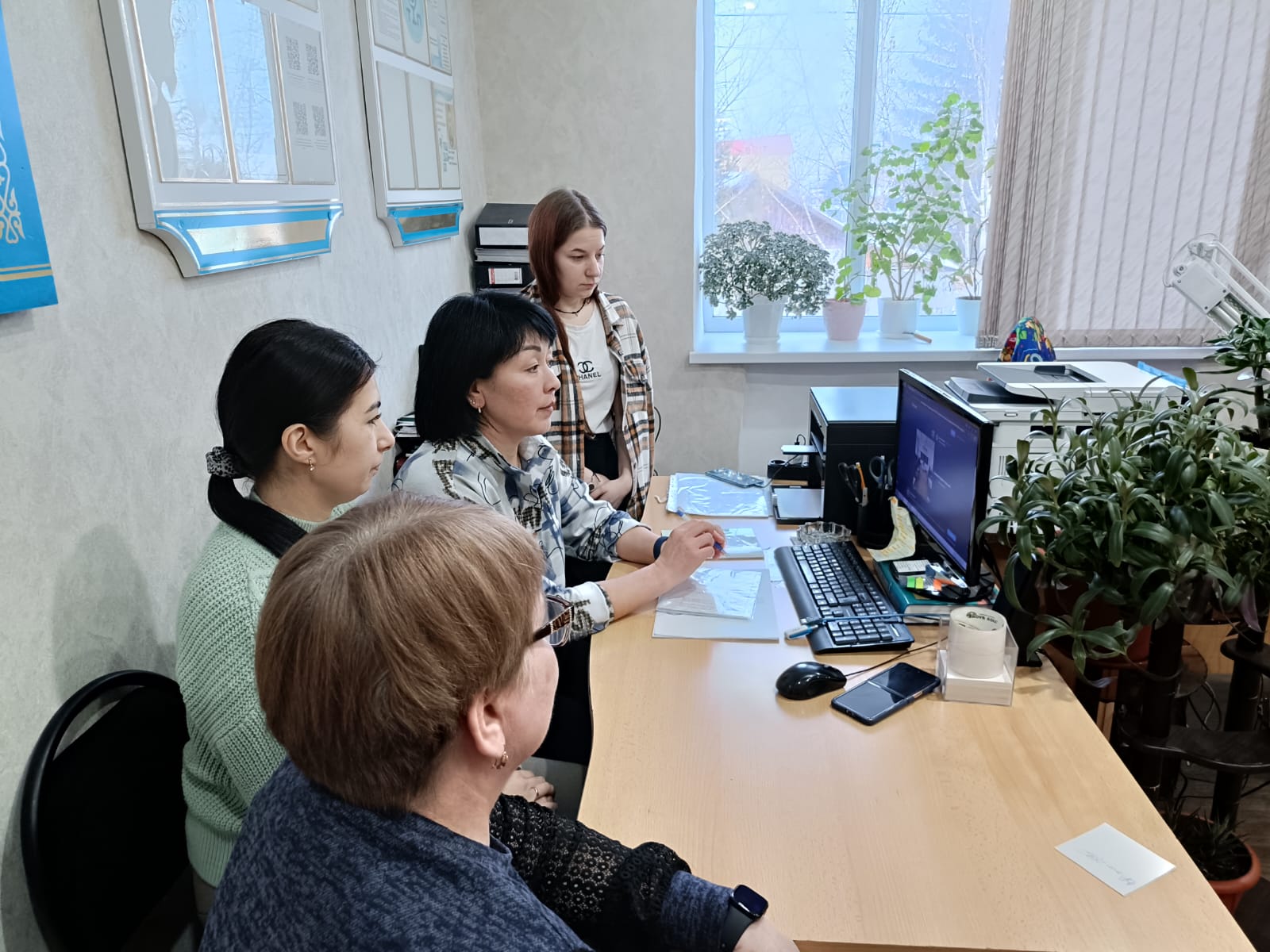 Онлайн порно байқаусызда анусқа кіріп кеткен