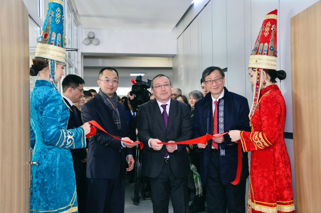 Қазақстанда EdUHK білім беру академиясы және озық тәжірибе орталықты ашылды