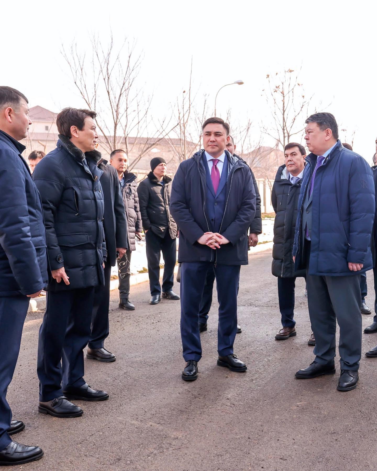 ҚАНАТ БОЗЫМБАЕВ ШЫМКЕНТТЕГІ ЭЛЕКТРОЭНЕРГЕТИКАЛЫҚ ЖӘНЕ СТРАТЕГИЯЛЫҚ НЫСАНДАРДЫҢ ЖҰМЫСЫН ТЕКСЕРДІ