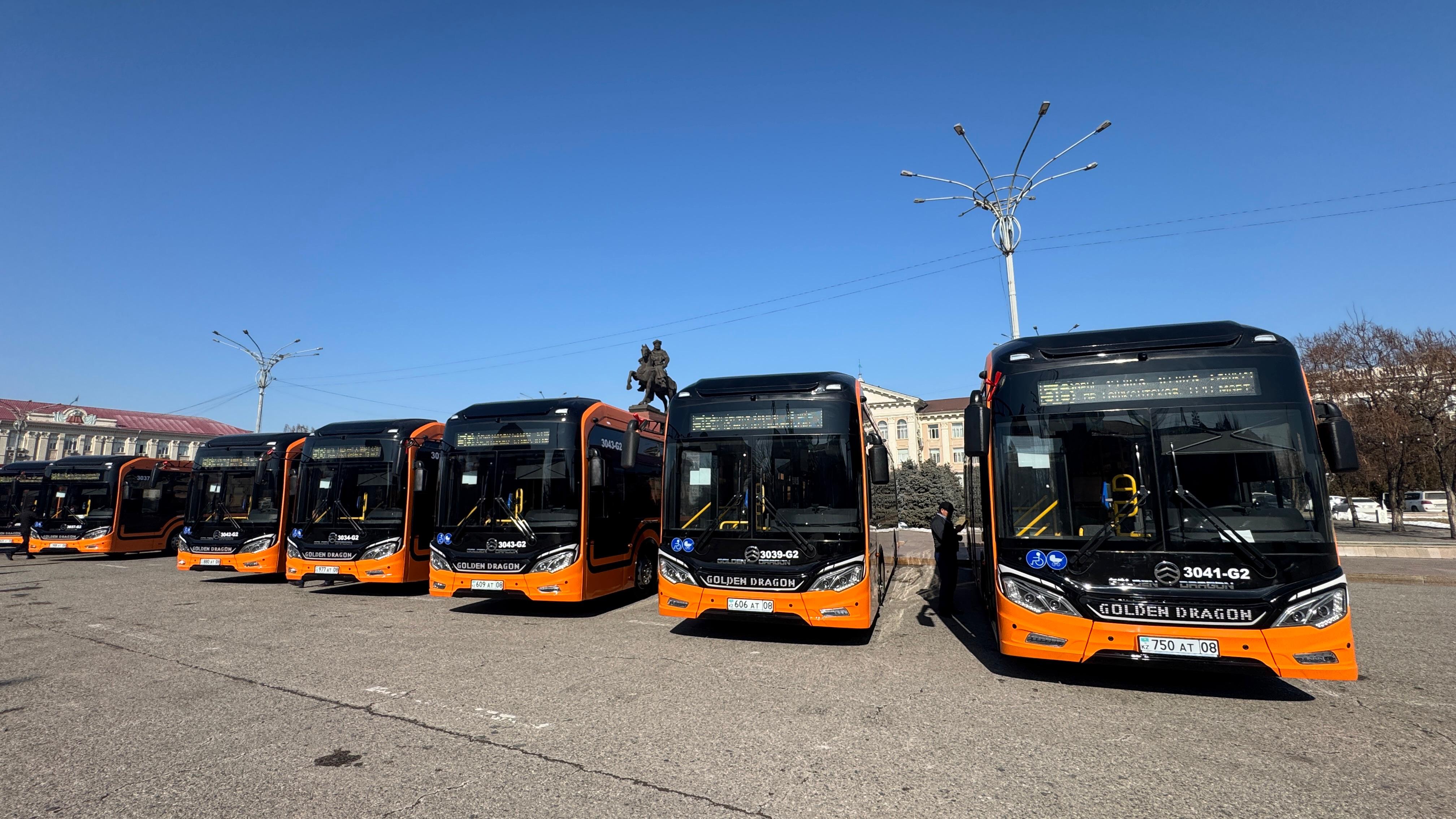 Новые автобусы пополнили автопарк Тараза