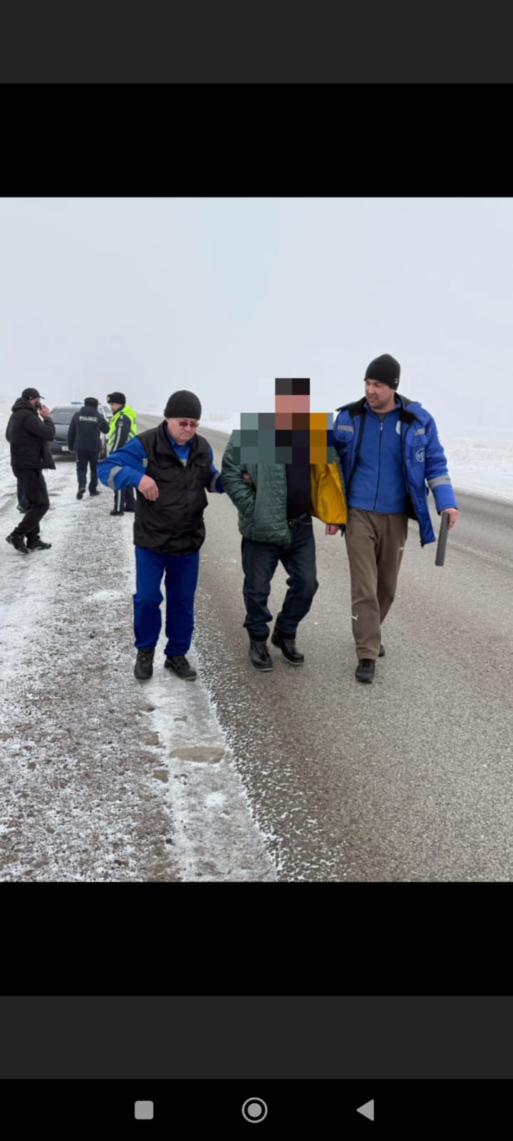 Полицейские в Акмолинской области спасли водителя, у которого за рулем случился инсульт