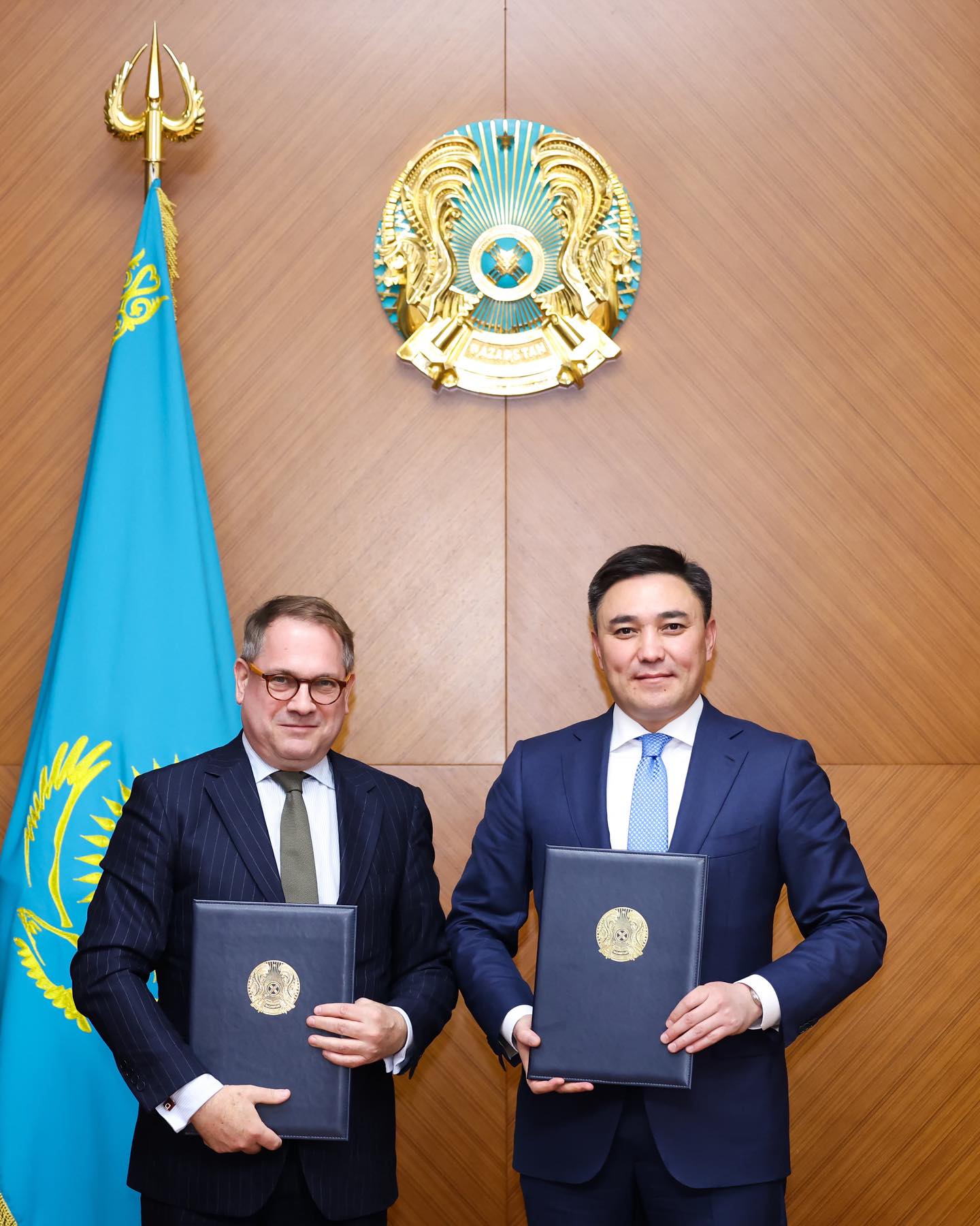 ҚАЛА ӘКІМІ ФРАНЦУЗ КӘСІПКЕРЛЕРІМЕН КЕЗДЕСТІ