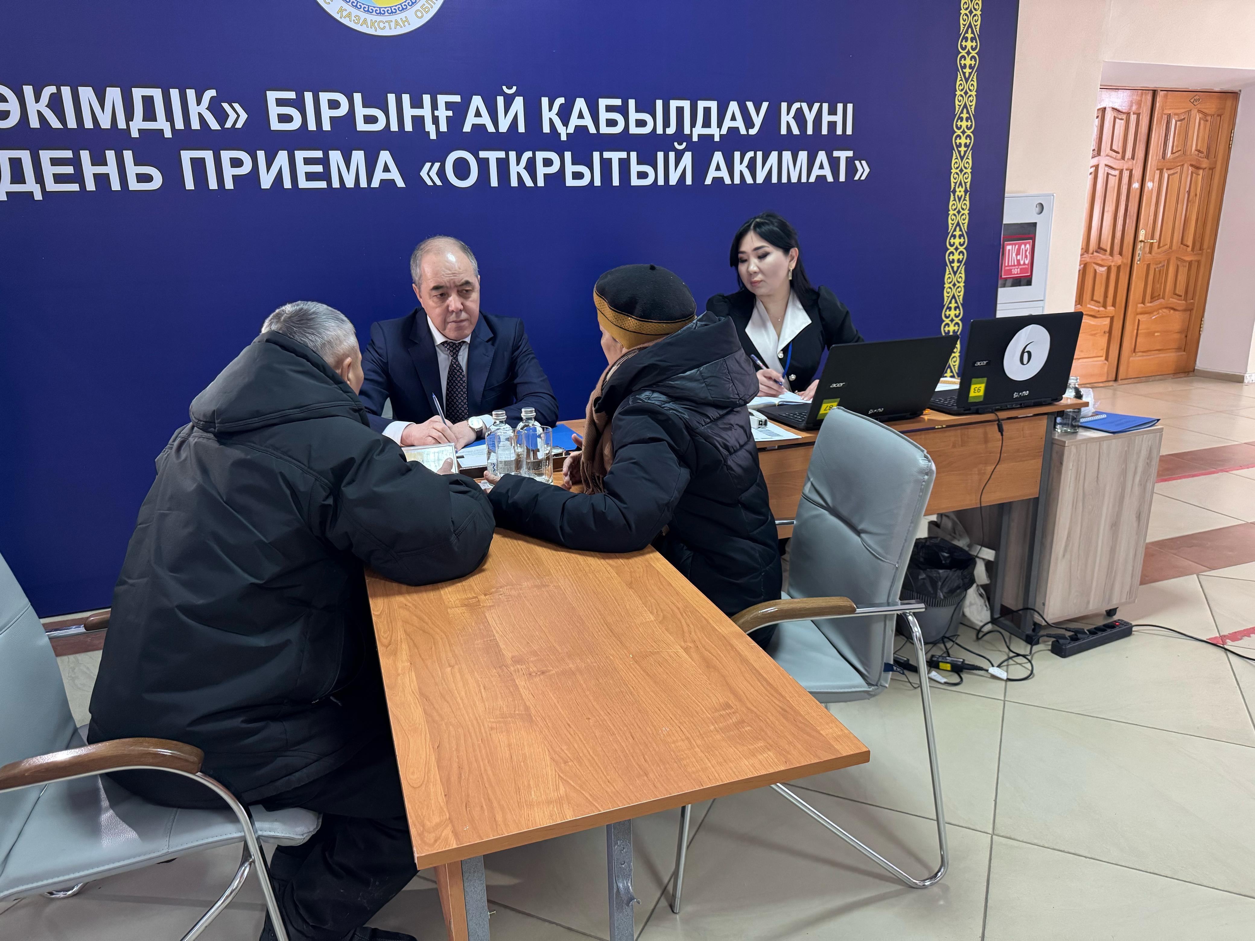 Ашық әкімдік: БҚО-ның 300-ден астам тұрғыны өз сұрақтарына жауап алды