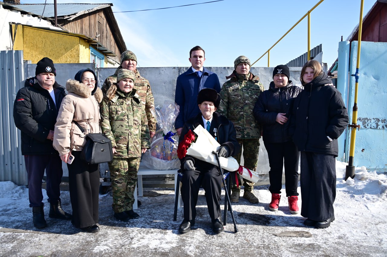 Әскери қызметшілер соғыс ардагерлерін Алғыс айту күнімен құттықтады