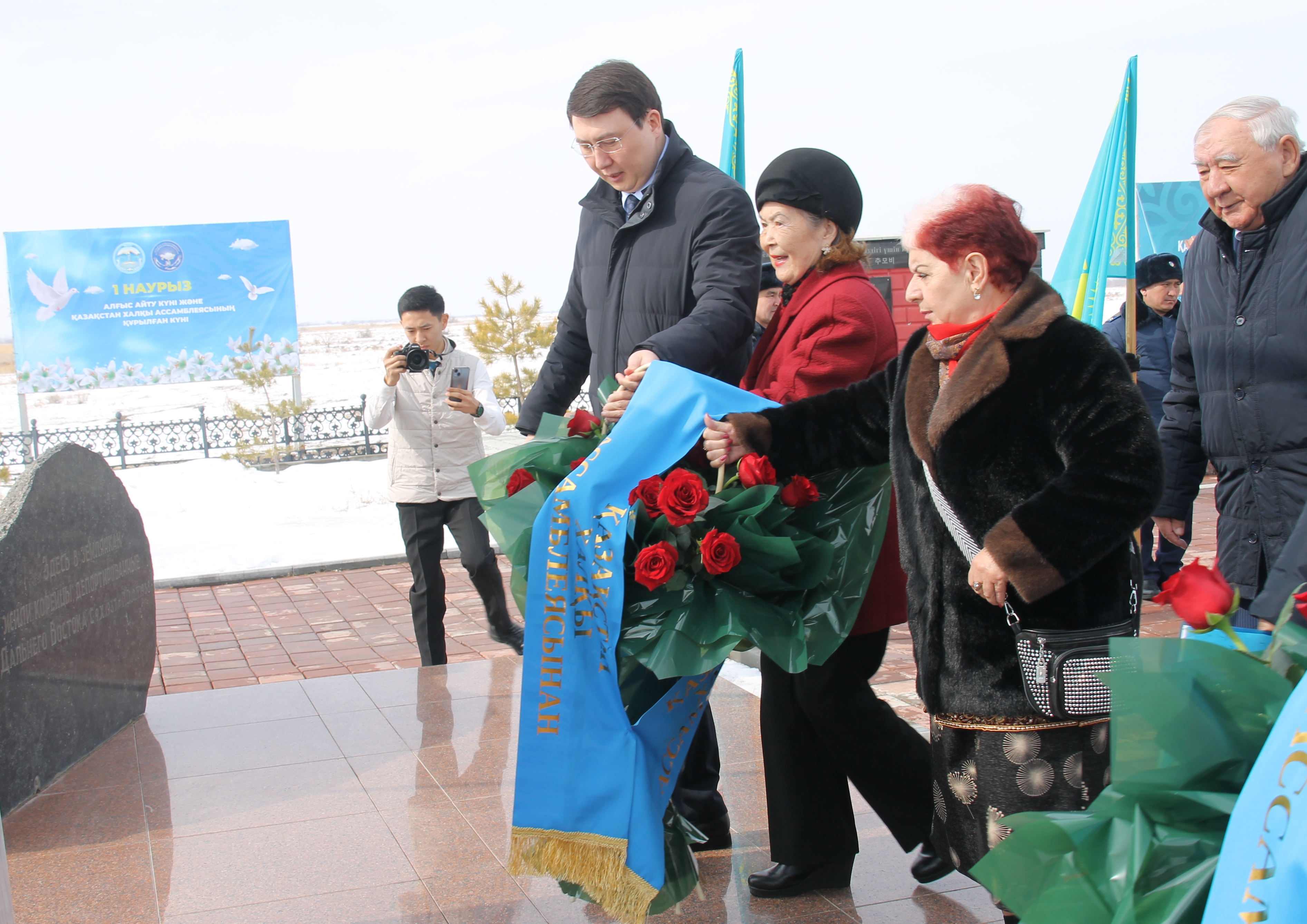 В области Жетісу в День благодарности поздравили ветеранов, матерей и охватили благотворительной акцией 100 семей