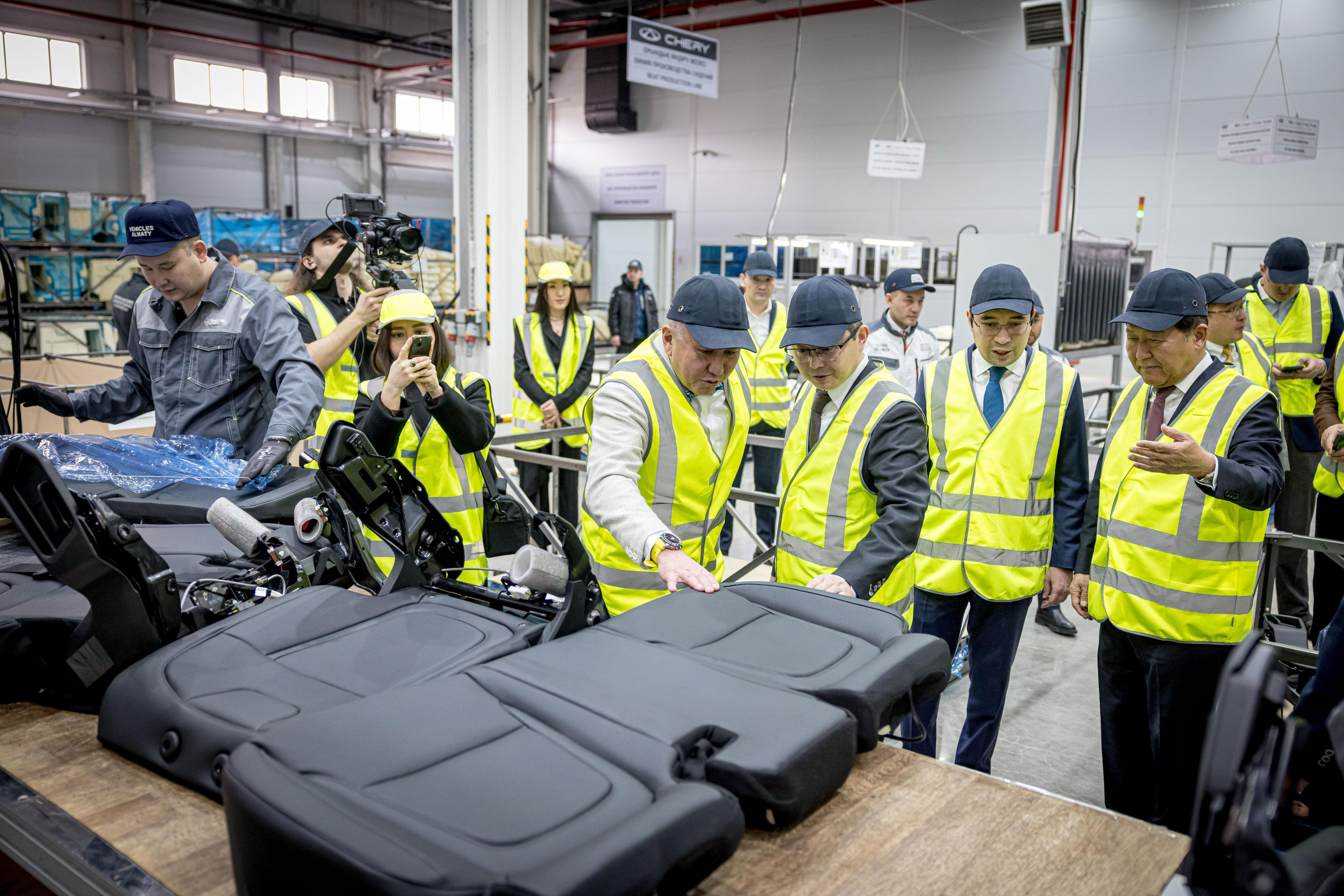 Алматының индустриалды аймағында автокөлік орындықтарын шығаратын зауыт ашылды