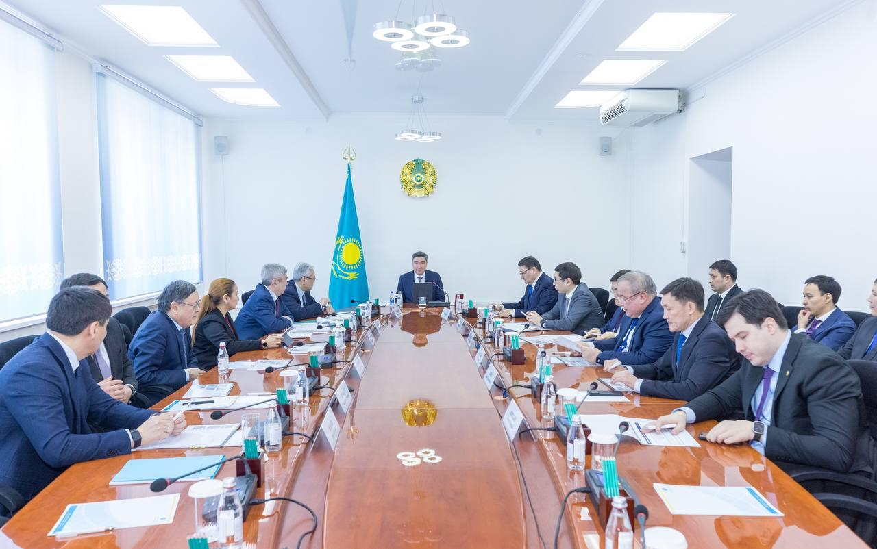 Олжас Бектенов Президенттің Абай облысында ядролық кластер құру жөніндегі тапсырмасының жүзеге асырылу барысын тексерді