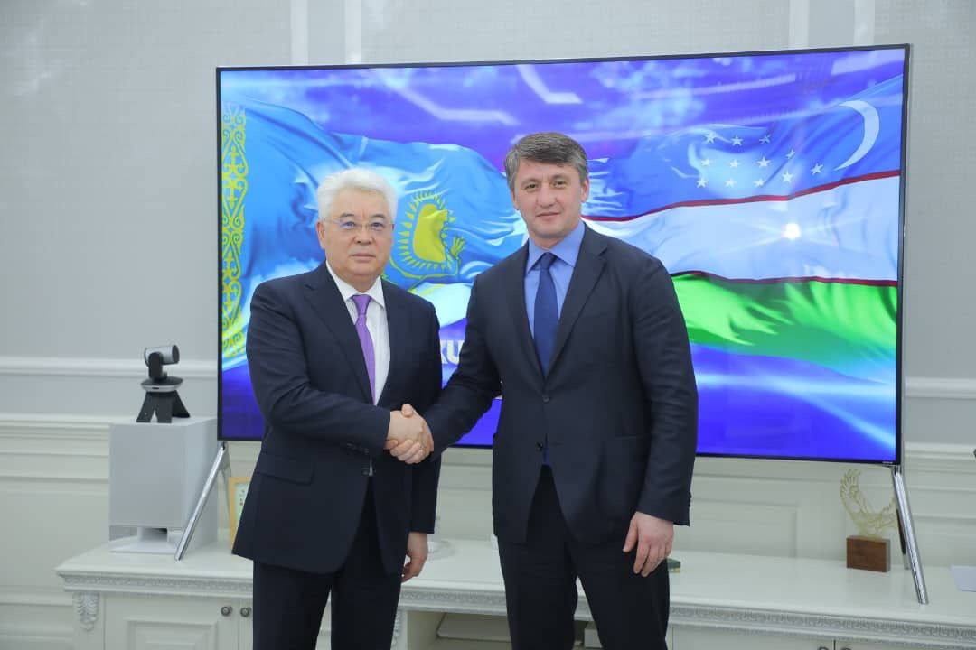 Ambassador Beibut Atamkulov met with Tashkent Khokim Shavkat Umurzakov