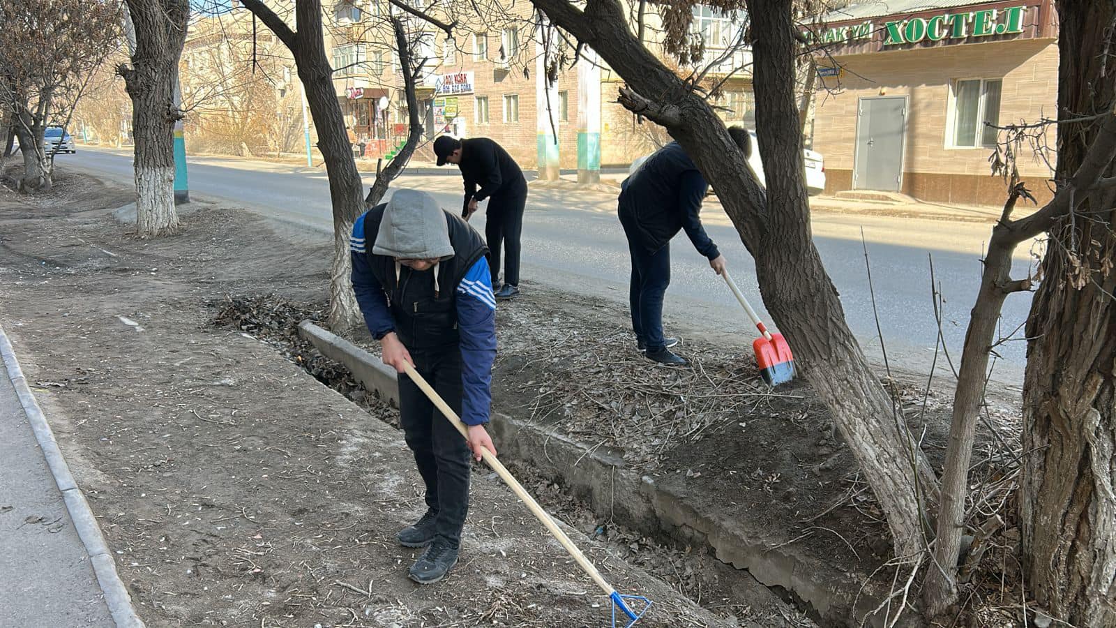 В рамках республиканской акции "Таза Қазақстан" был организован общеобластной субботник