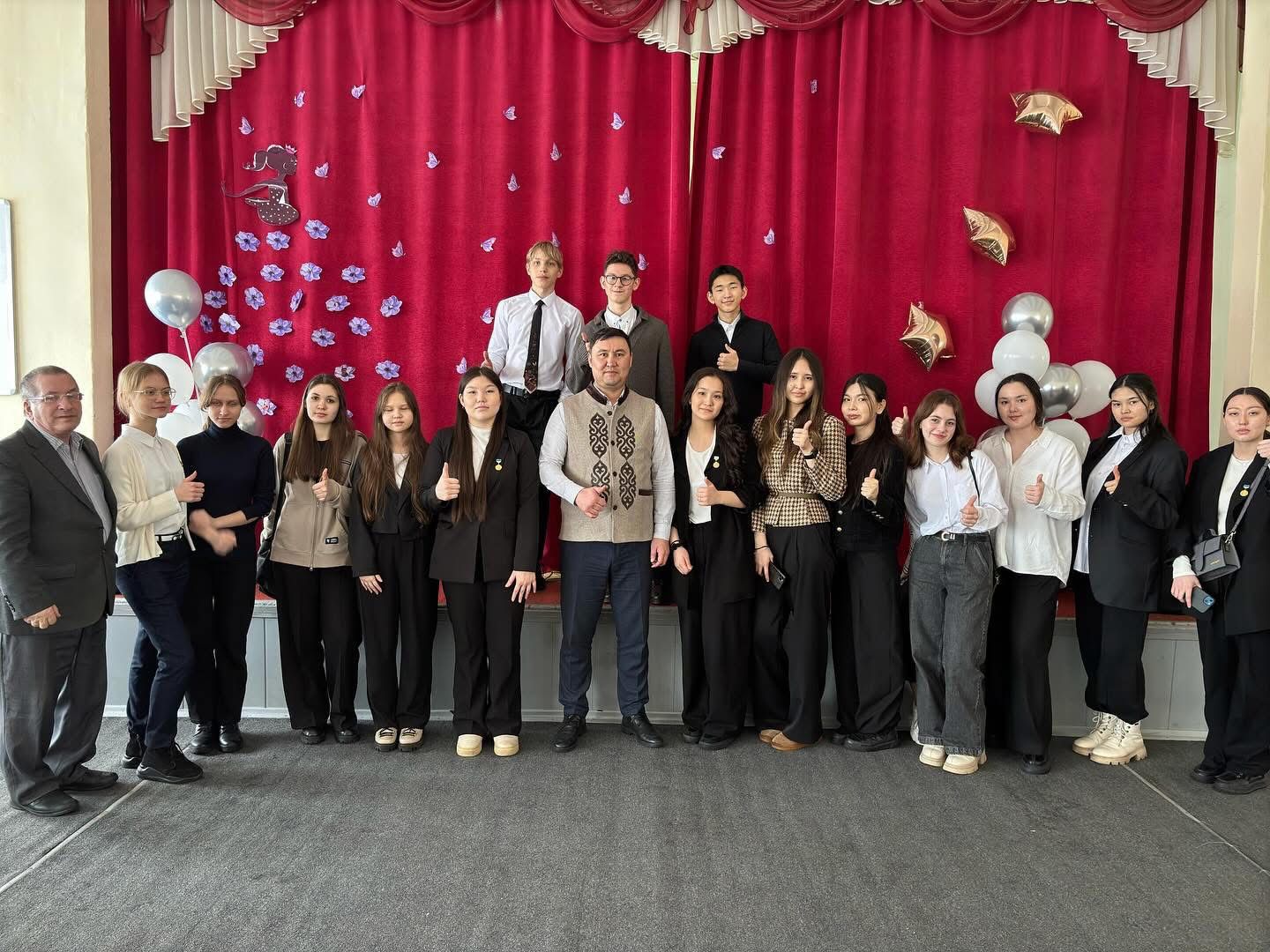 Есіл ауданында жас патриоттармен кездесу