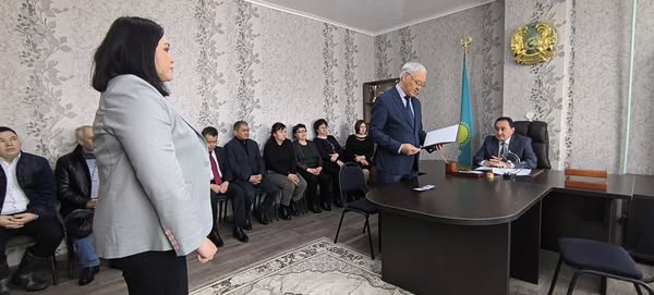 18 марта текущего года аким Есильского района М.Мухамедьяров представил местному сообществу акима Покровского сельского округа Ермекбай Б.Е. Мереке Мухамедьяров пожелал успехов в работе, поставил задачу благоустройства сельского округа, повышению экономического развития.