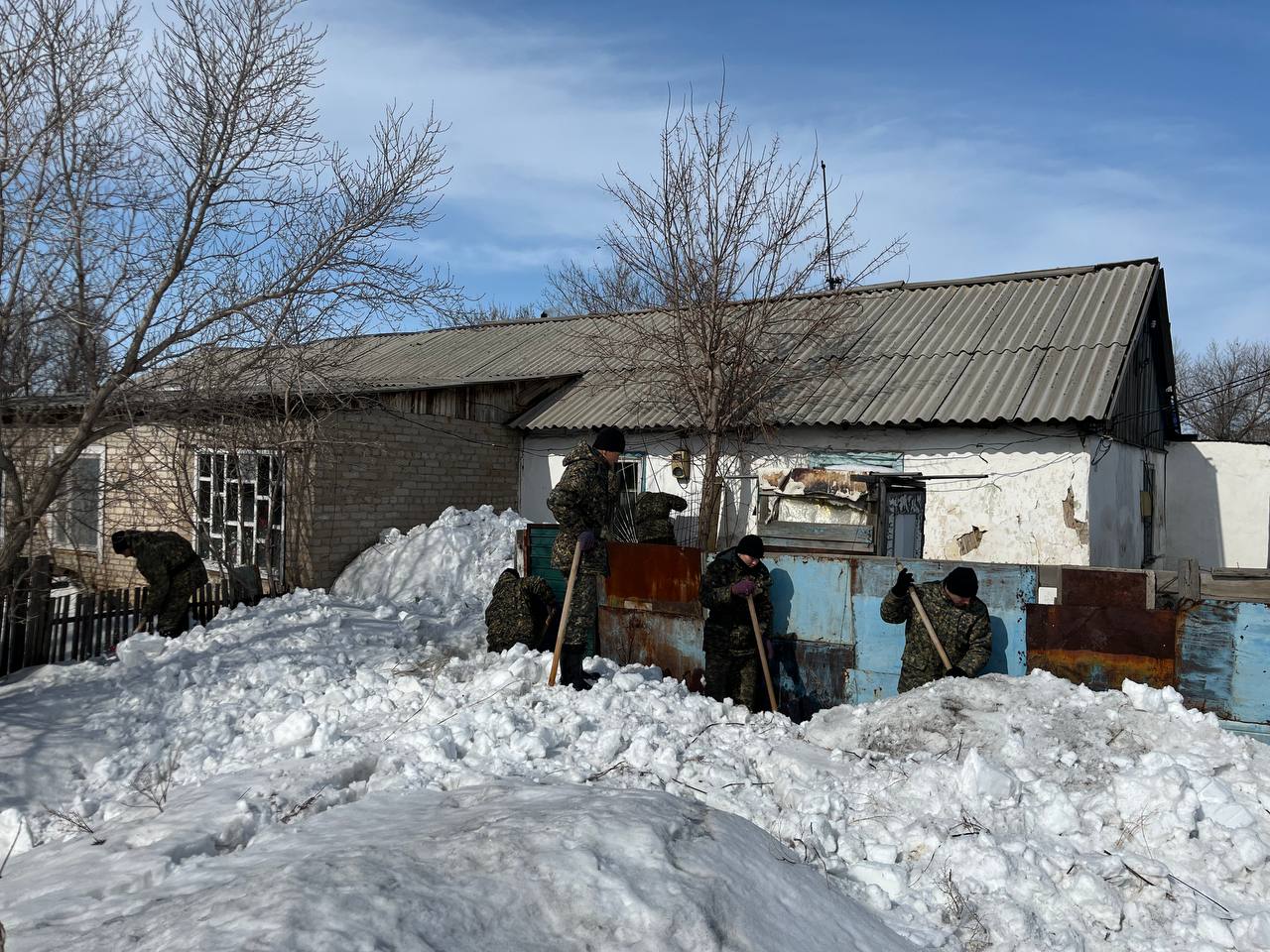 National Guard Service Members Conduct Active Flood Prevention Measures