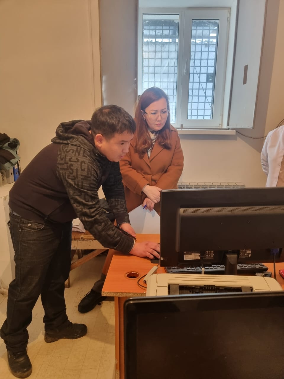 Өкіл Ақтөбе қалалық полиция басқармасына қарасты арнайы қабылдау орнында мониторинг жүргізді