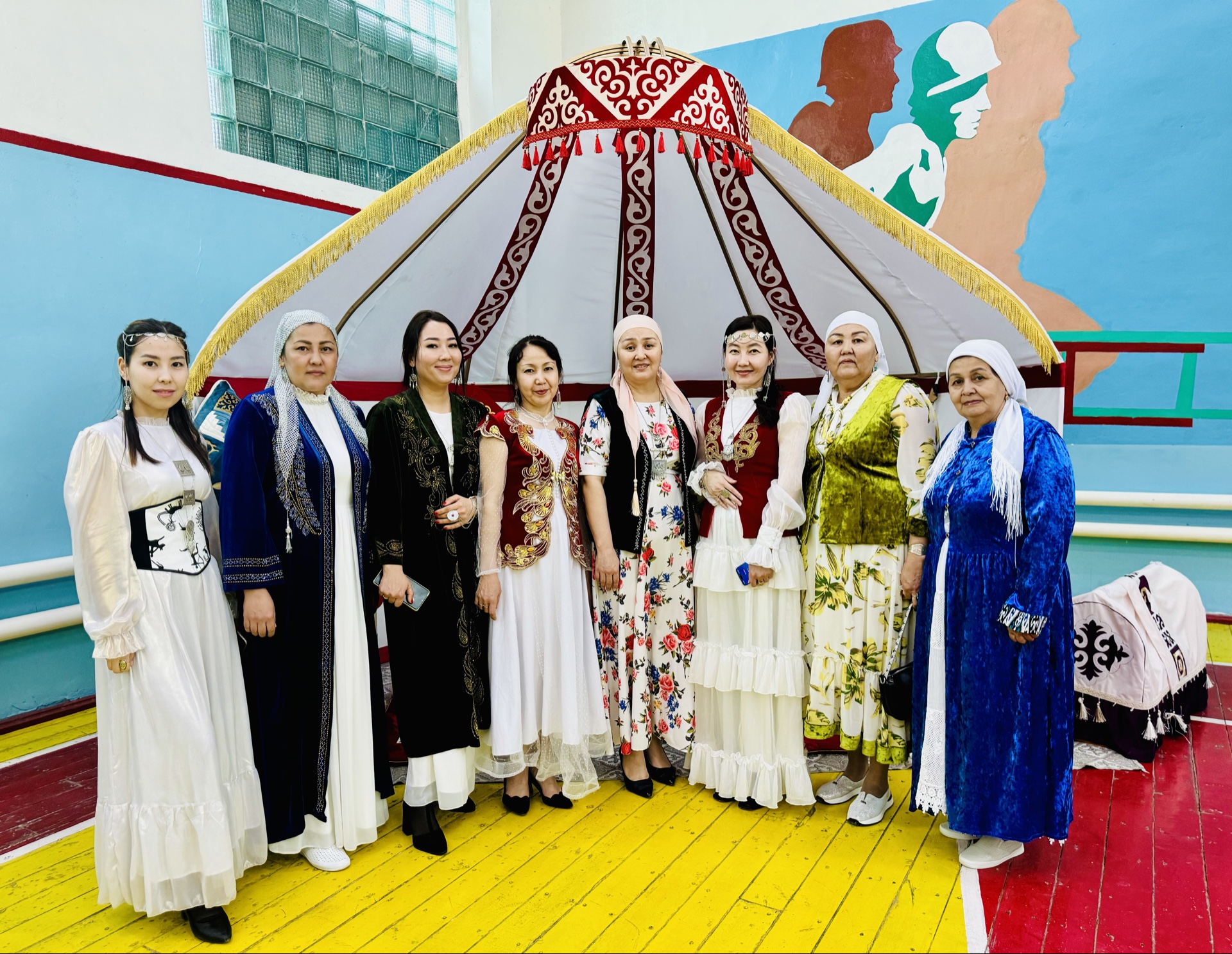 Салт-дәстүр мен ұлттық киім - бабалар аманаты