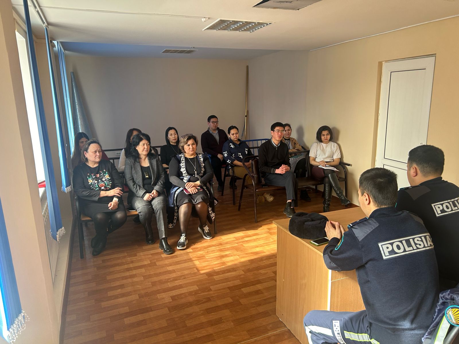 Мемлекеттік қызметшілерге қатысты әкімшілік жауаптылыққа тартылуы және автокөліктегі әкiмшiлiк құқық бұзушылықтар туралы түсіндірме жұмыстары жүргізілді