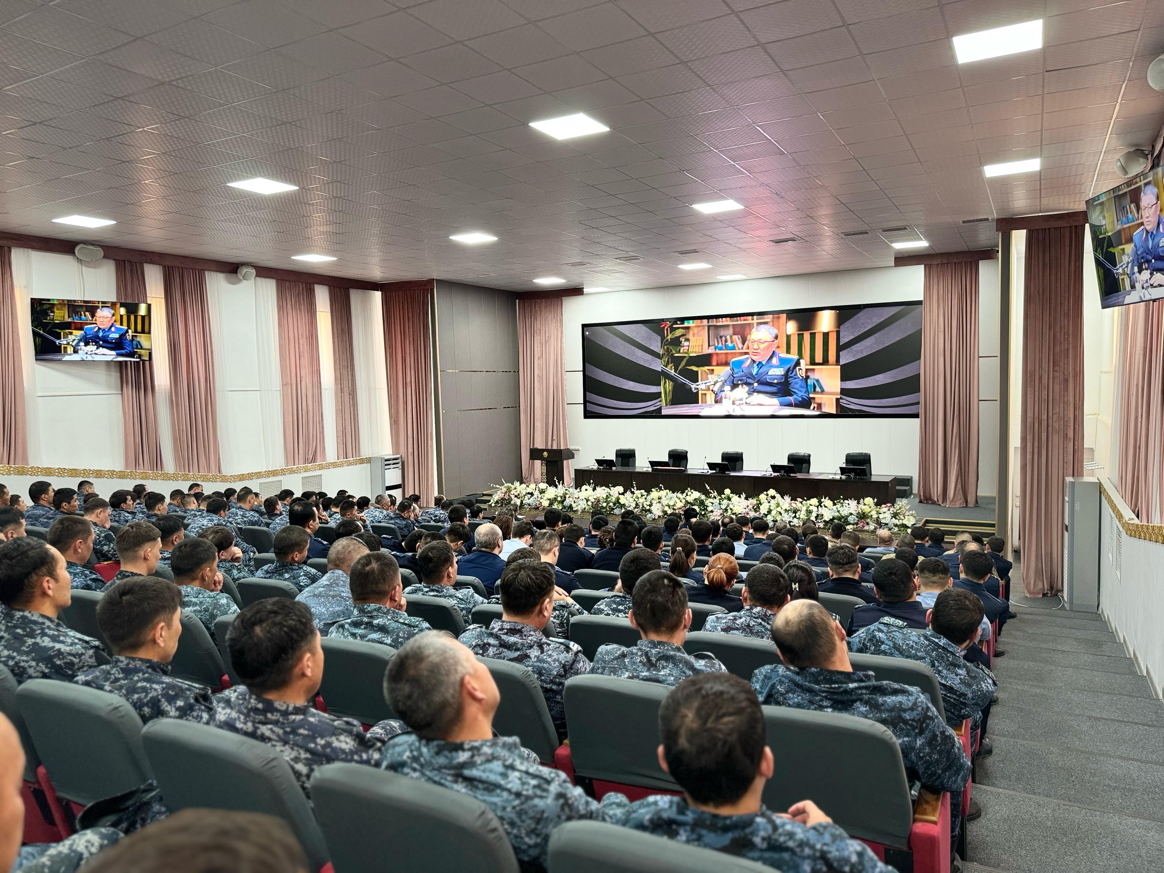 Түркістан облысының полицейлері Ішкі істер министрінің сұқбатына қолдау білдірді