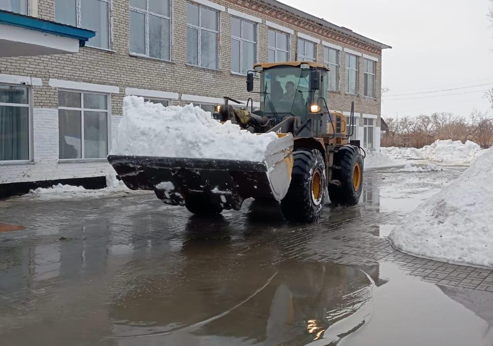 📢 АУЫЛДЫҚ ОКРУГТЕРДЕ СУ ТАСҚЫНЫНА ҚАРСЫ ЖҰМЫСТАР ҚЫЗУ ЖҮРГІЗІЛУДЕ