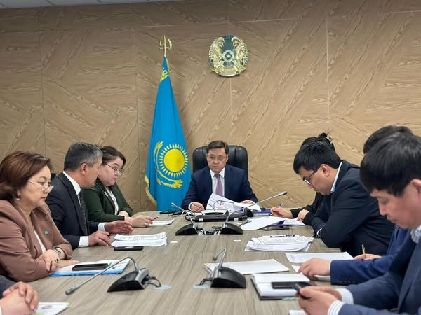 ТҮРКІСТАН: АУДАНДАРДАҒЫ ЖАУАПТЫ БАСШЫЛАРДЫҢ БІЛІМ САЛАСЫ БОЙЫНША ЕСЕПТЕРІ ТЫҢДАЛДЫ