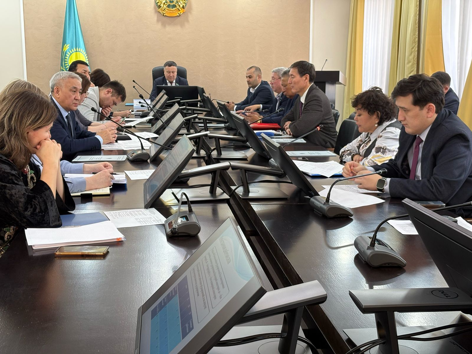 Цифрландыру және көші қон мәселелері облыстық мәслихаттың тұрақты комиссияларының бірлескен отырысында талқыланды