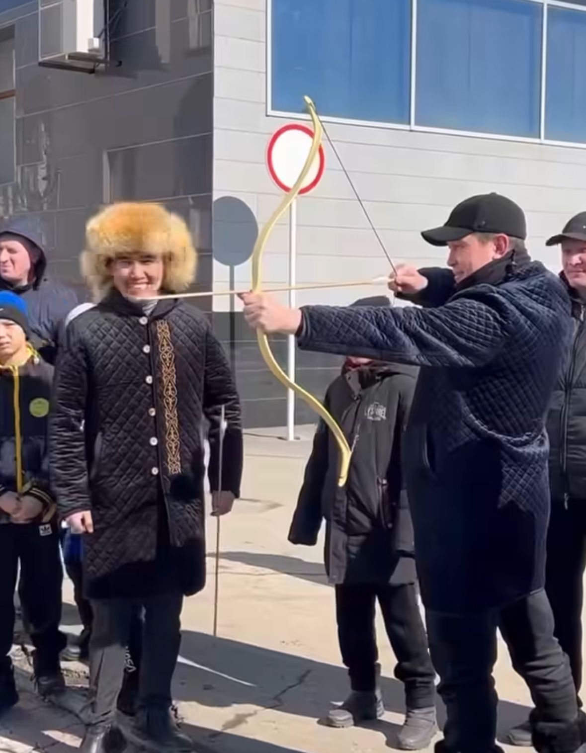 22 марта в 11:00 приглашаем всех на центральную площадь, где в честь Наурыз мейрамы пройдут зрелищные спортивные соревнования
