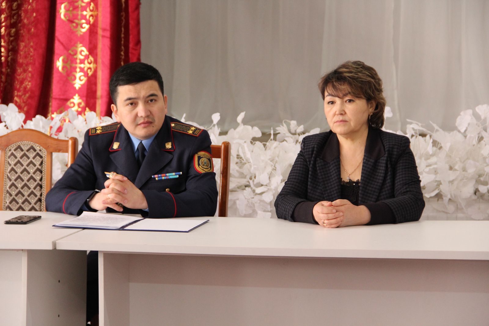 Сыбайлас жемқорлыққа қарсы іс-қимыл жөніндегі мобильді сыбайлас жемқорлыққа қарсы топ «Заң мен тәртіп» қағидаты аясында Жезді мектеп-интернатының оқушыларымен кездесті