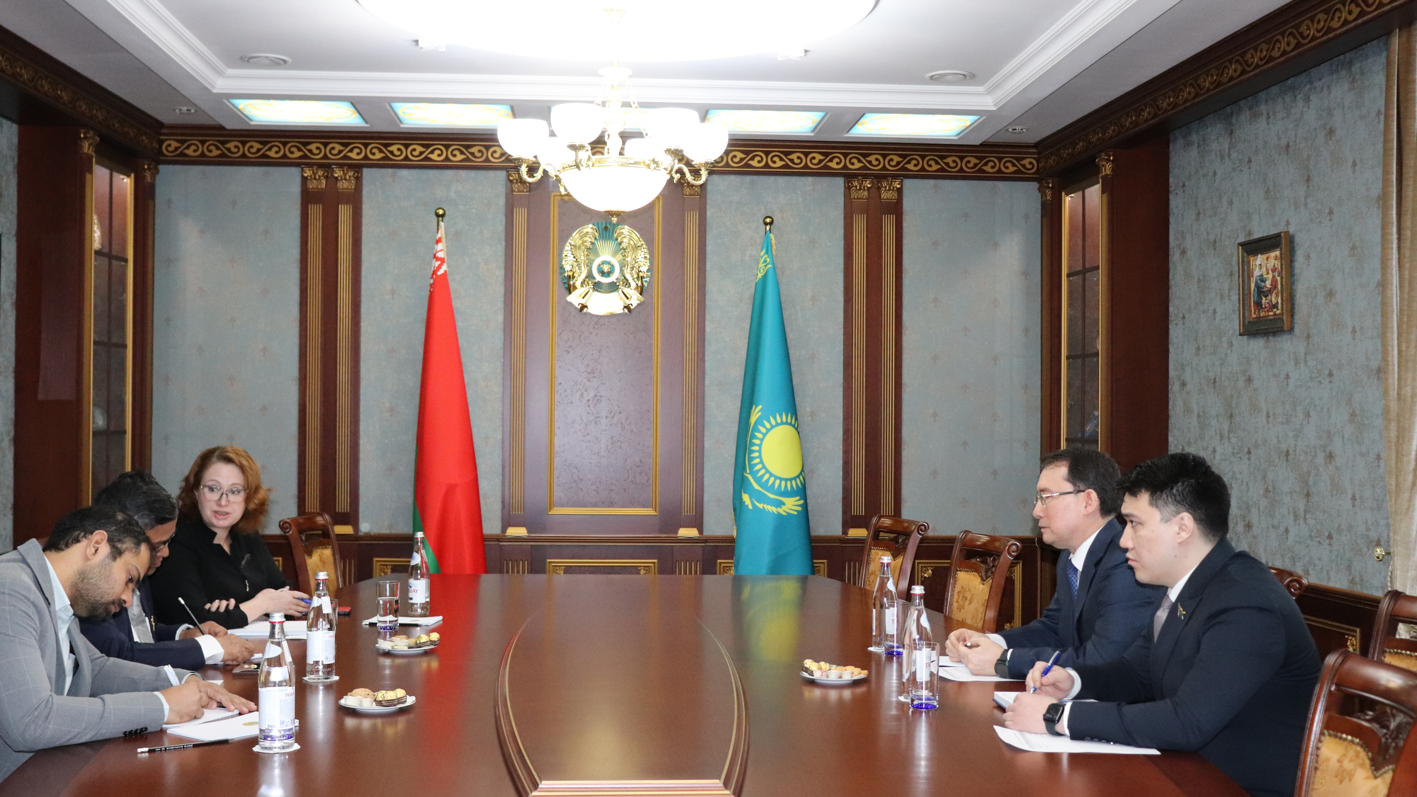 Қазақстанның Беларусьтегі Елшісі Тимур Жақсылықов Үндістанның Беларусьтегі жаңадан тағайындалған Елшісі Ашок Кумармен кездесті