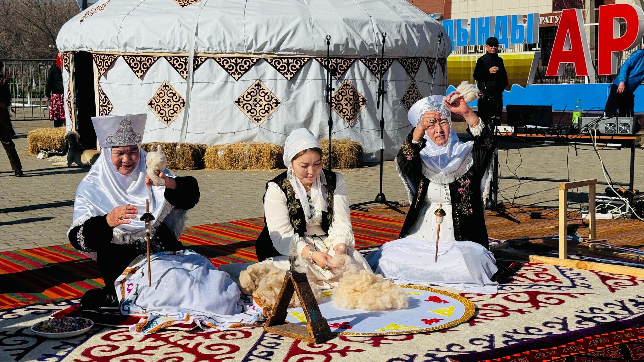 Наурызнама онкүндігі: ұлттықкиім төрге озған күн