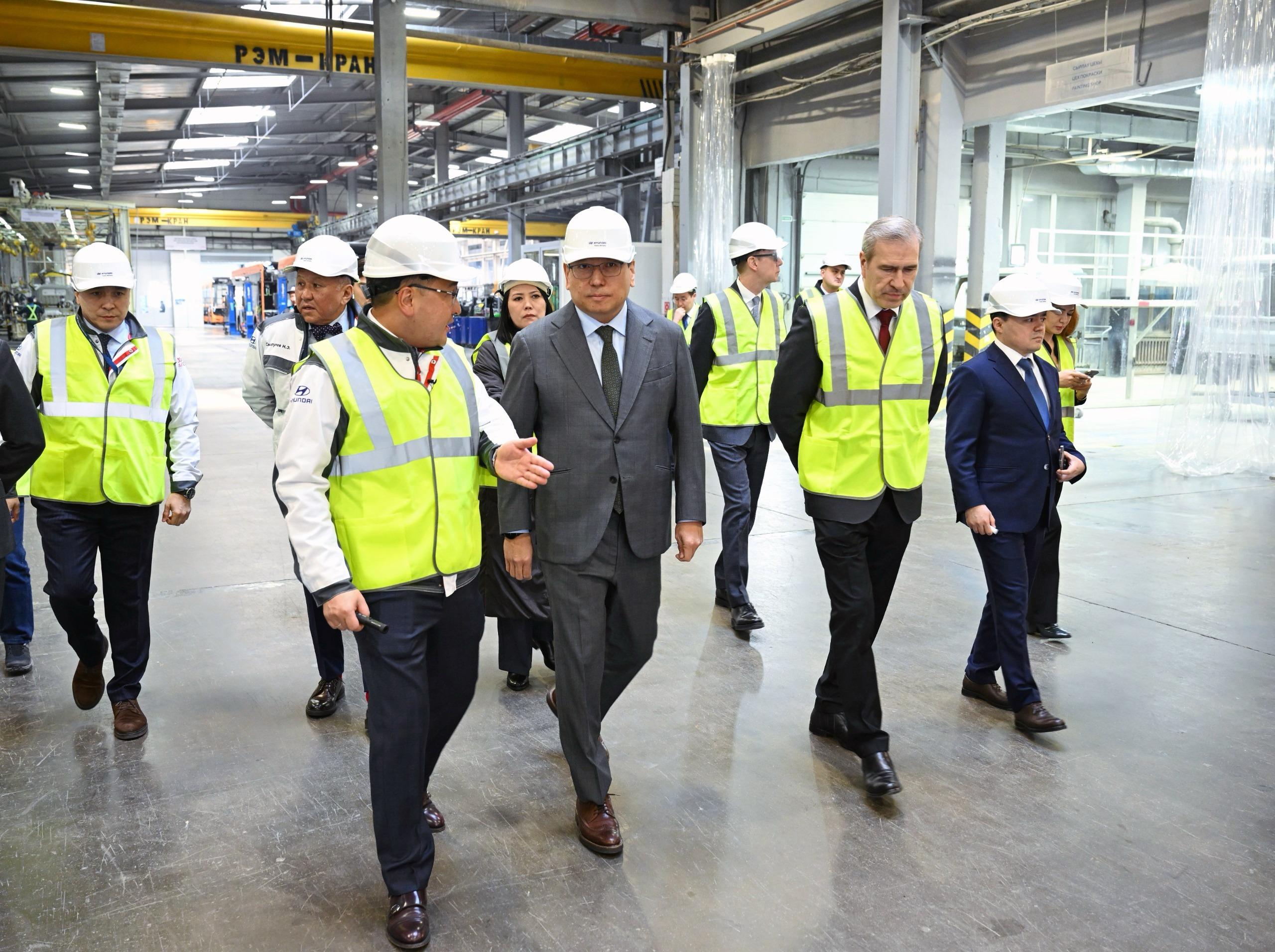 Ерболат Досаев Hyundai Trans Almaty зауытын модернизациялаудың нәтижелерімен танысты