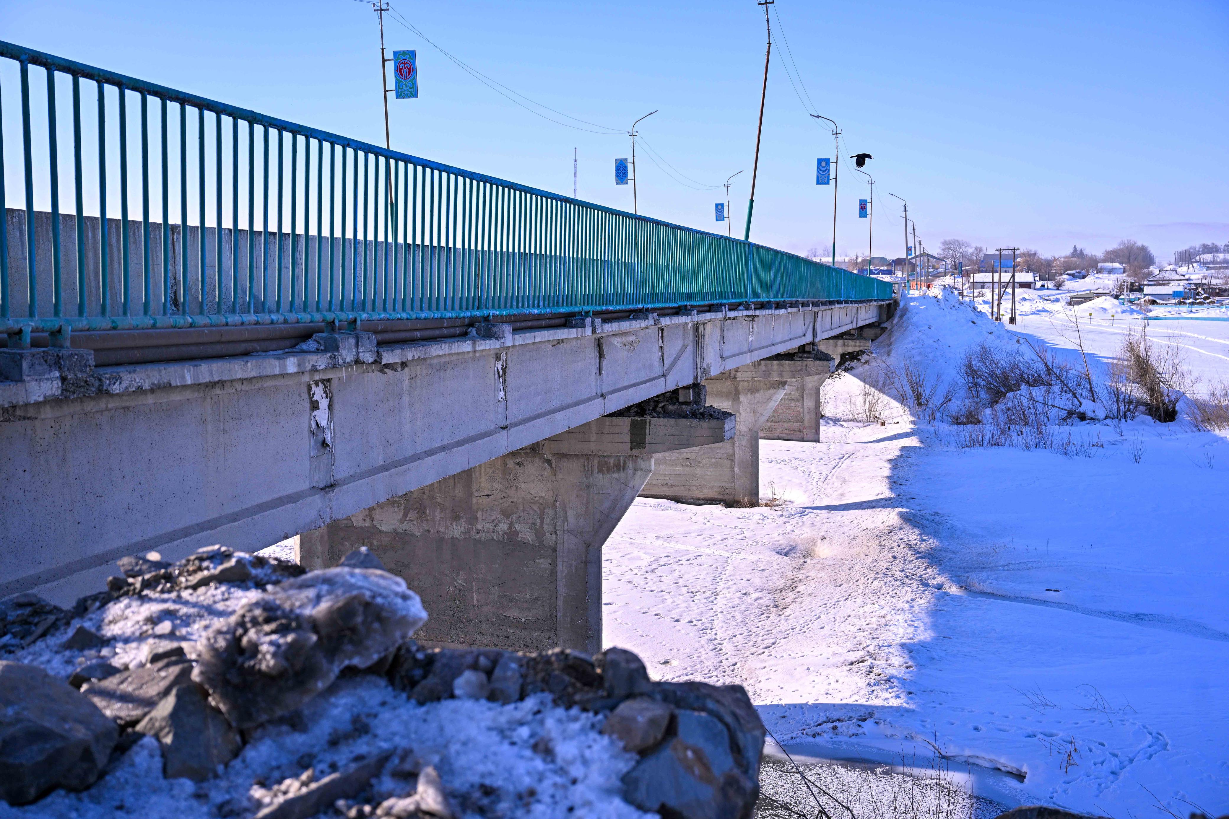 Облыс әкімі Көкпекті ауылындағы көпірдің жағдайымен танысты