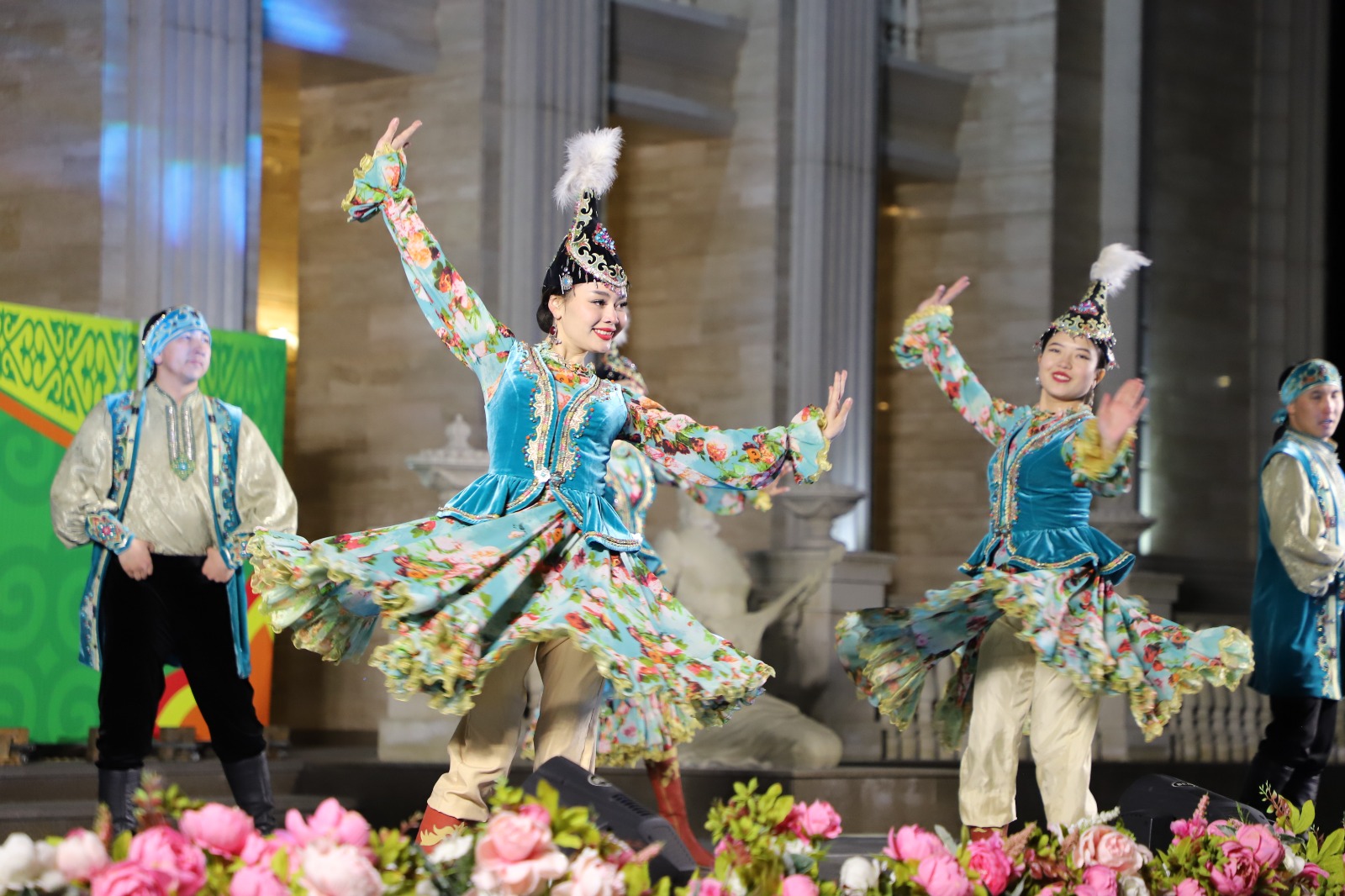 Талдықорғанда ұлттық киімдерінің этно-дефилесі өтті