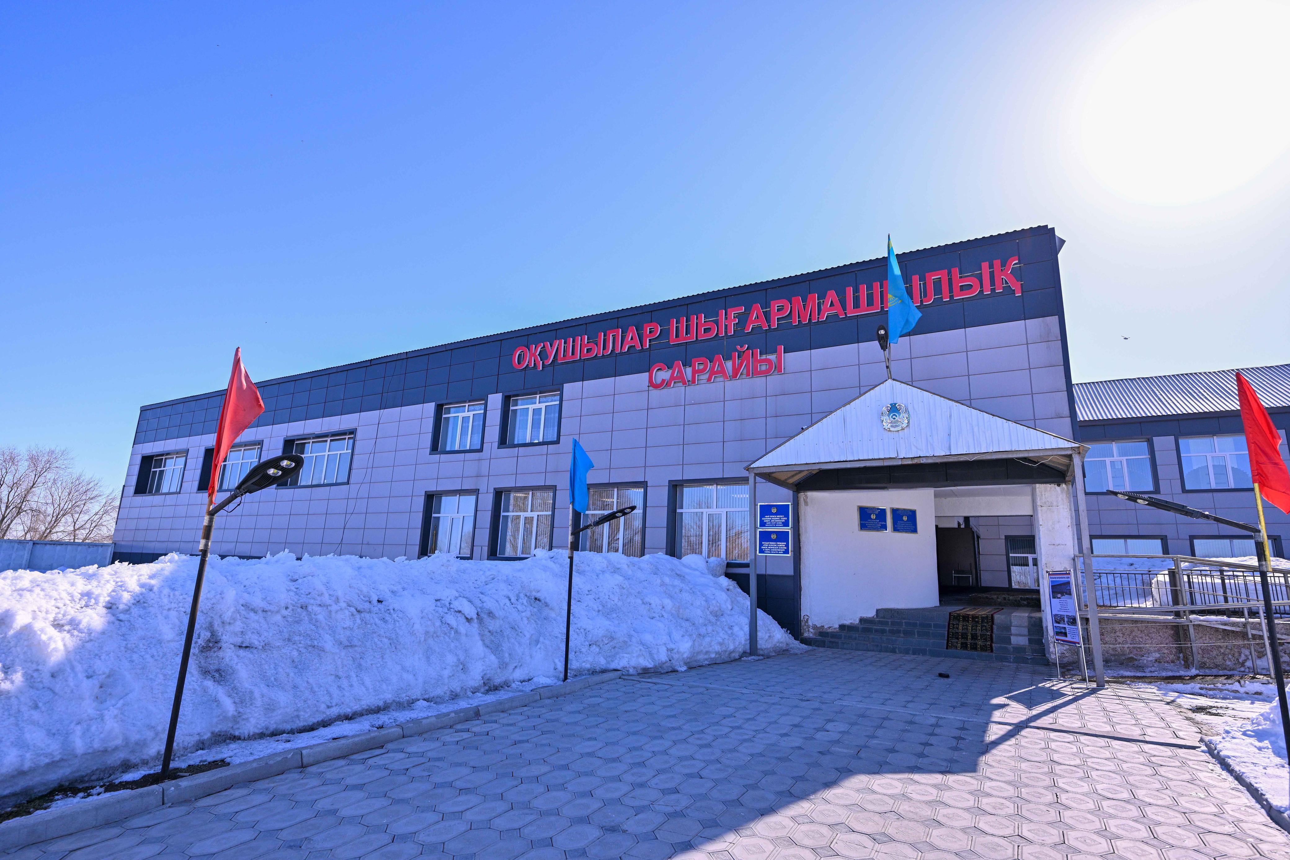 Облыс әкімі Оқушылар шығармашылық сарайында болды